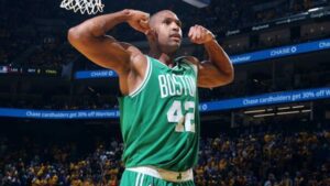 Las Vegas Introduction 4 The very different endings of 2022 Finals - looking at the pros and cons of both sides from the first two battles